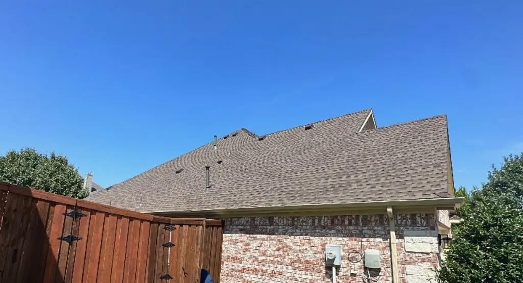 Completed roof replacement project in Grayson Valley